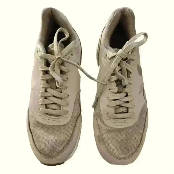 Nike Womens Air Max 1 Ultra Essentials 'String Iron Metallic Gold' 9 - Picture 3 of 14